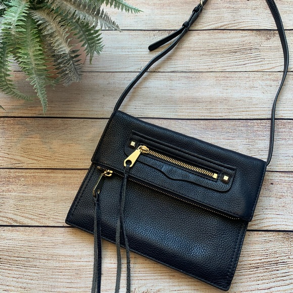 Rebecca Minkoff Handbags - Rebecca Minkoff • leather crossbody bag clutch